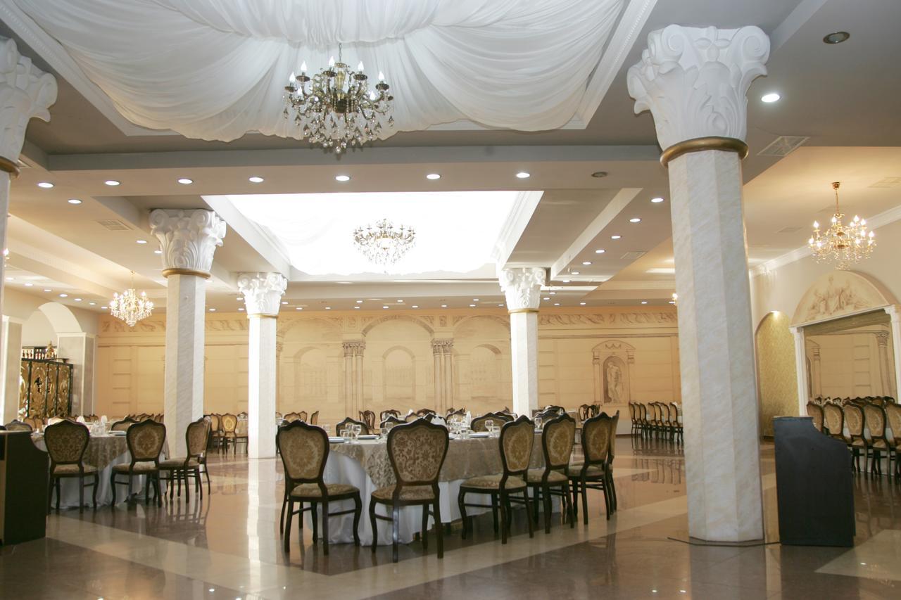 Hotel Eleon Kutaisi Esterno foto